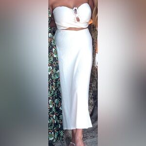 Sabo Skirt Skirt in Cream with Pleated Detail